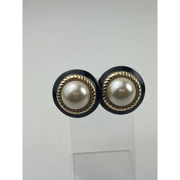 KJL Vintage Faux Pearl Clip On Earrings Round Rope Black Enamel Gold Tone - Picture 8 of 10